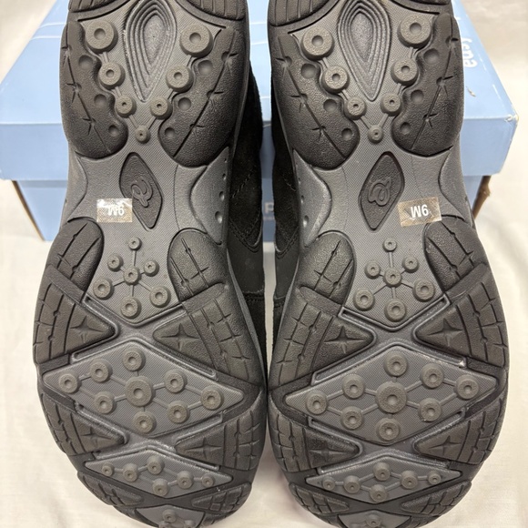 Easy Spirit Booties - Picture 8 of 8